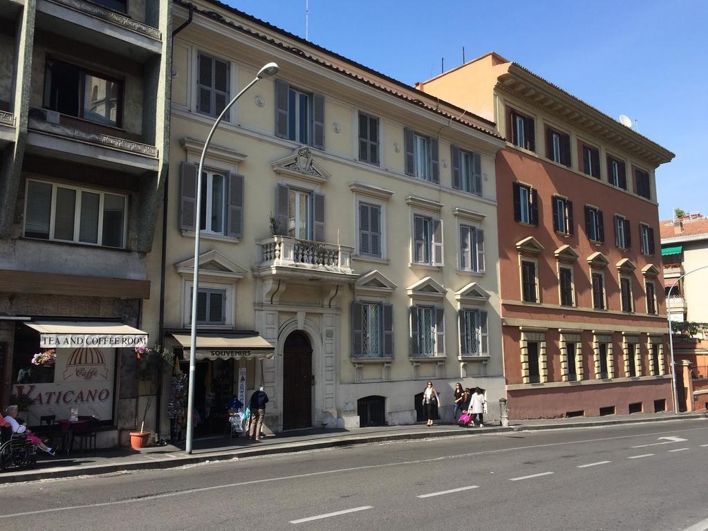 102 Vaticano Suite Rzym Pokój zdjęcie